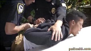 Голые мужчины из азии полиции и гей ХХХ видео подозреваемый на бегу получает - порно видео