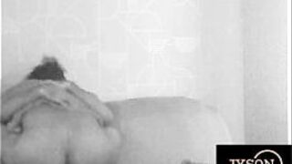 Скрытая камера засняла ее безжалостно сидящей на члене зятя - порно видео