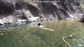 Порно путешествие к водопаду - порно видео