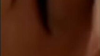 Настоящий шведский доктор испытывает сумасшедший женский оргазм - порно видео