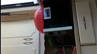 Мама под юбкой (дополнительные кадры) - порно видео