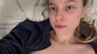 Мастурбирую после душа - порно видео