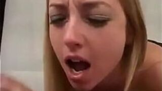 маленькая сучка корчится ахегао - порно видео